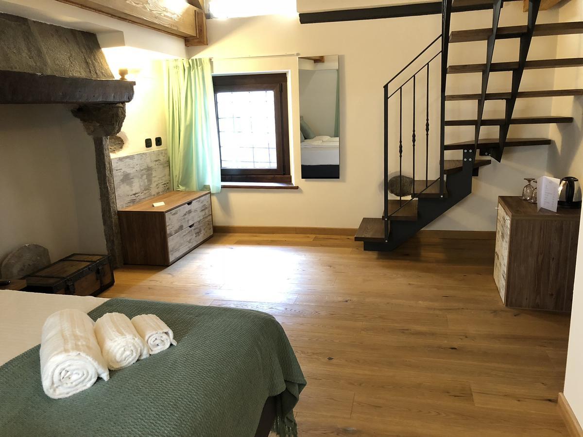 Nicomat Rooms โดโมดอสโซลา ภายนอก รูปภาพ